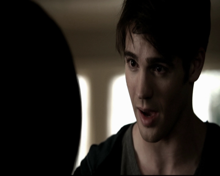 VampireDiariesWorld-dot-org_5x18ResidentEvil0690.jpg