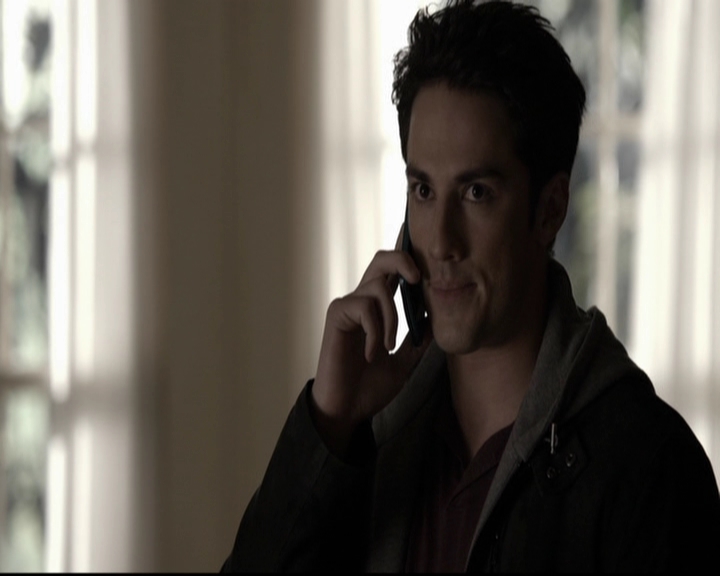 VampireDiariesWorld-dot-org_5x18ResidentEvil0721.jpg