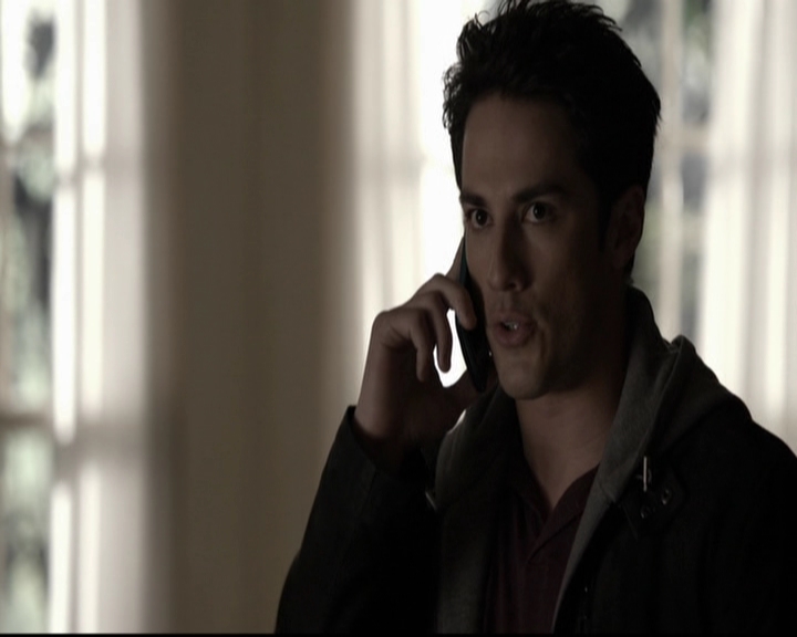 VampireDiariesWorld-dot-org_5x18ResidentEvil0722.jpg