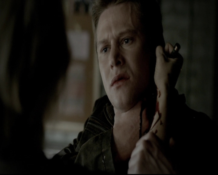 VampireDiariesWorld-dot-org_5x18ResidentEvil0750.jpg