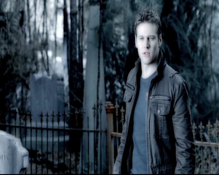 VampireDiariesWorld-dot-org_5x18ResidentEvil0829.jpg