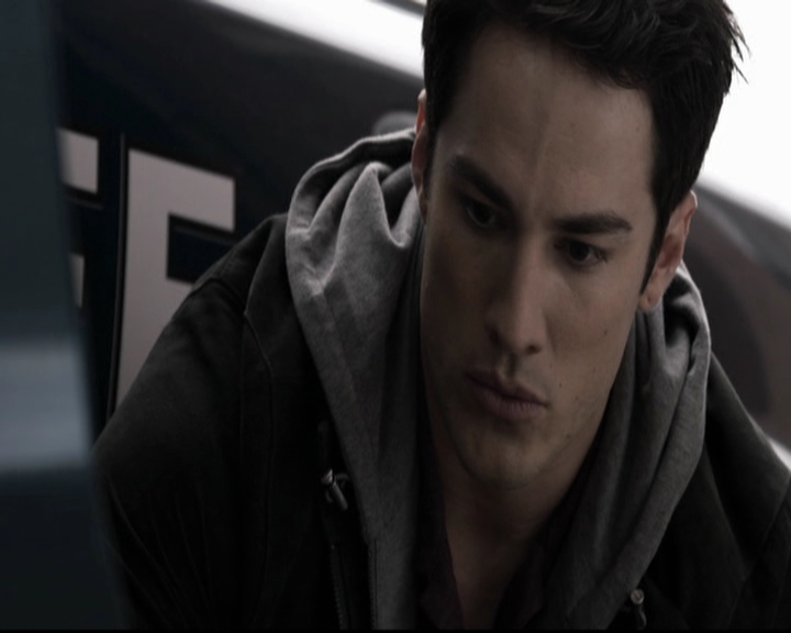 VampireDiariesWorld-dot-org_5x18ResidentEvil1148.jpg VampireDiariesWorld-dot-org_5x18ResidentEvil1148.jpg