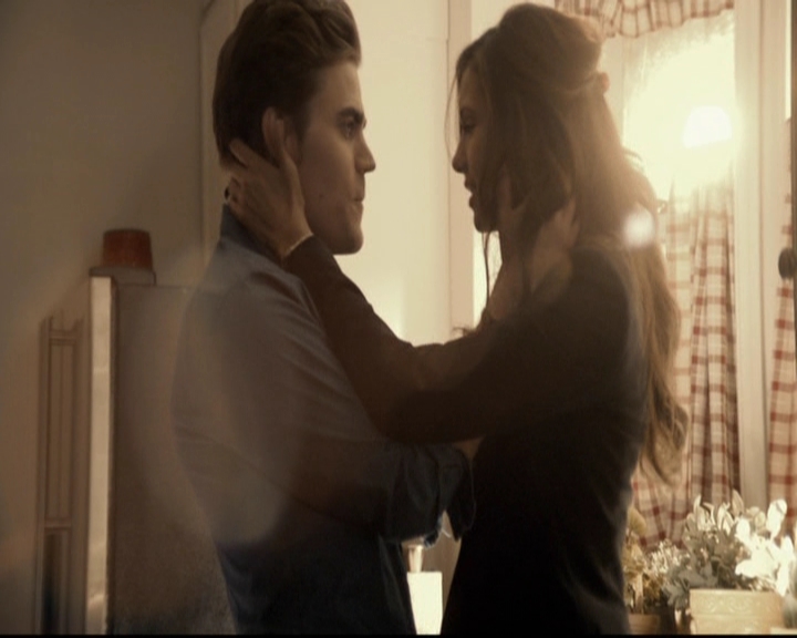 VampireDiariesWorld-dot-org_5x18ResidentEvil1353.jpg