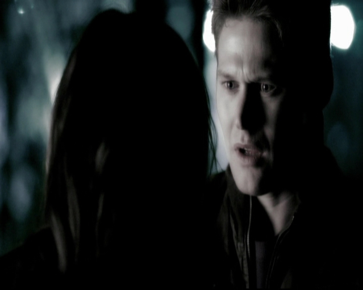 VampireDiariesWorld-dot-org_5x18ResidentEvil1444.jpg