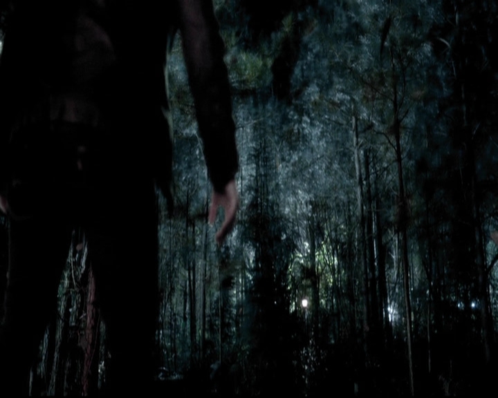VampireDiariesWorld-dot-org_5x18ResidentEvil1485.jpg