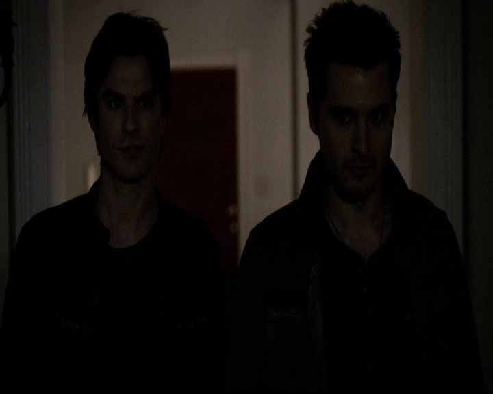 VampireDiariesWorld-dot-org_5x18ResidentEvil1536.jpg