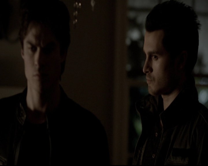 VampireDiariesWorld-dot-org_5x18ResidentEvil1616.jpg