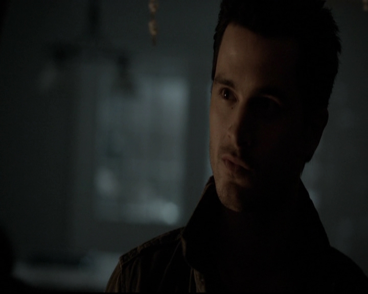 VampireDiariesWorld-dot-org_5x18ResidentEvil1618.jpg