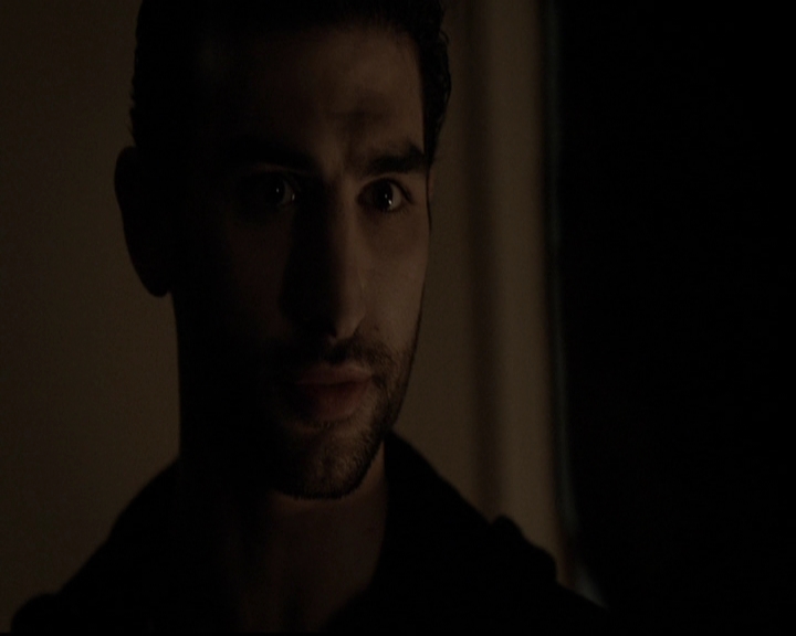 VampireDiariesWorld-dot-org_5x18ResidentEvil1621.jpg