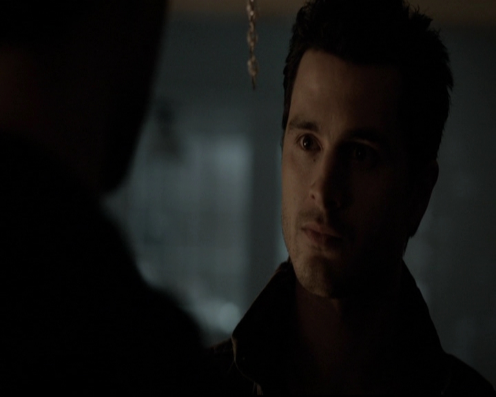 VampireDiariesWorld-dot-org_5x18ResidentEvil1623.jpg