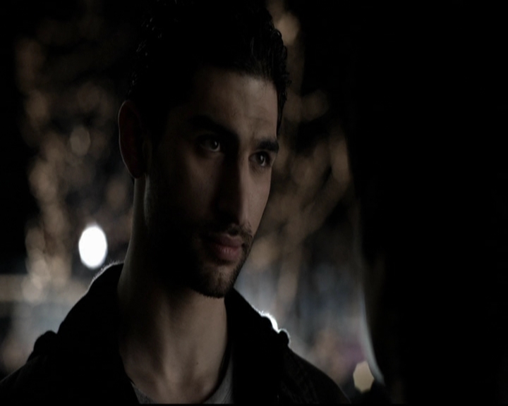 VampireDiariesWorld-dot-org_5x18ResidentEvil1679.jpg