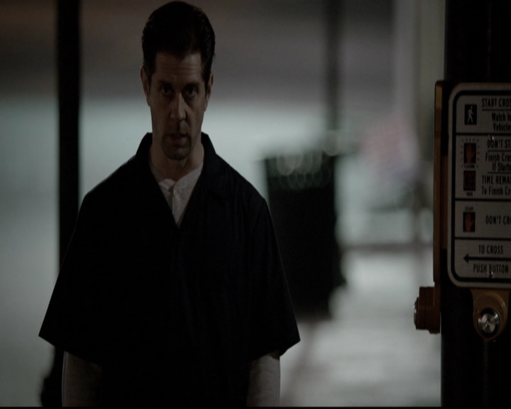 VampireDiariesWorld-dot-org_5x18ResidentEvil1697.jpg