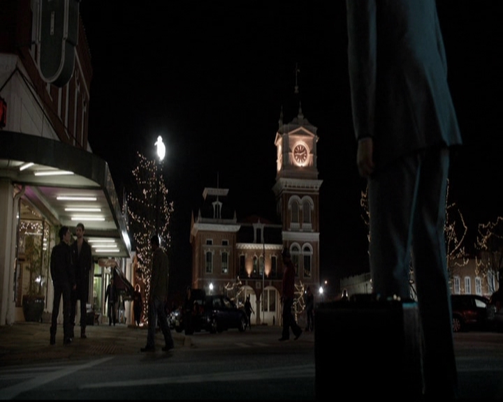 VampireDiariesWorld-dot-org_5x18ResidentEvil1706.jpg