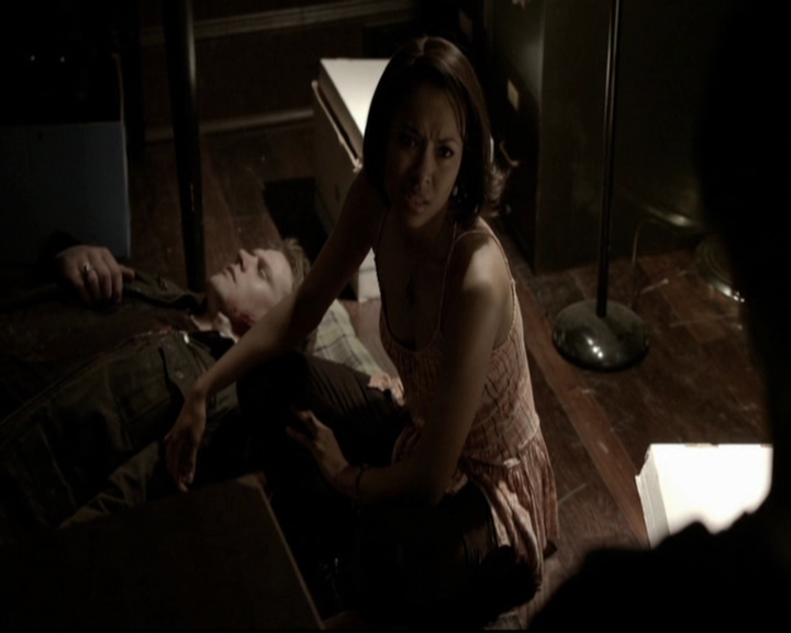 VampireDiariesWorld-dot-org_5x18ResidentEvil2050.jpg