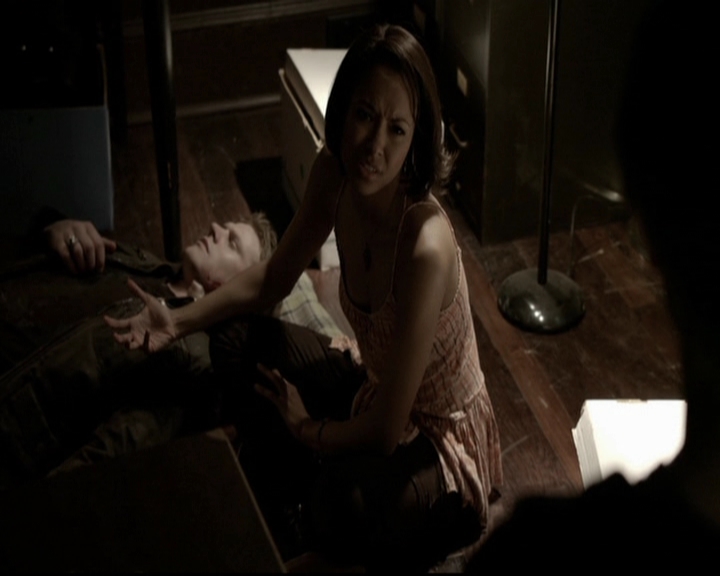 VampireDiariesWorld-dot-org_5x18ResidentEvil2051.jpg