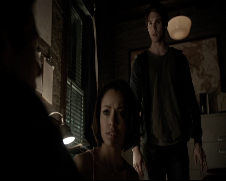 VampireDiariesWorld-dot-org_5x18ResidentEvil2086.jpg