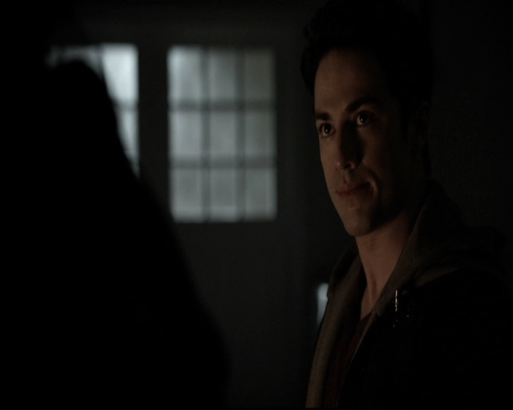 VampireDiariesWorld-dot-org_5x18ResidentEvil2276.jpg
