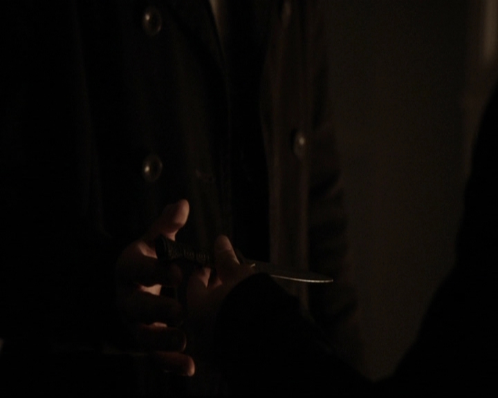 VampireDiariesWorld-dot-org_5x18ResidentEvil2285.jpg