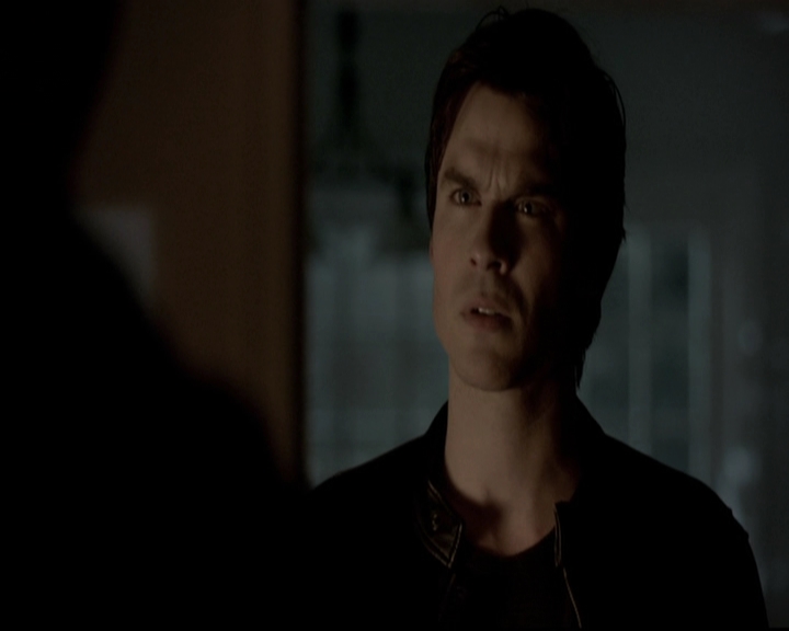 VampireDiariesWorld-dot-org_5x19ManOnFire0047.jpg