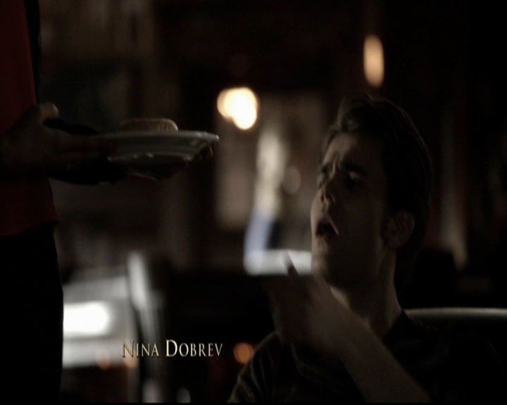 VampireDiariesWorld-dot-org_5x19ManOnFire0071.jpg