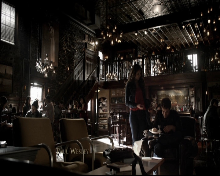 VampireDiariesWorld-dot-org_5x19ManOnFire0073.jpg