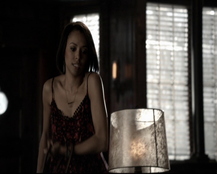VampireDiariesWorld-dot-org_5x19ManOnFire0111.jpg