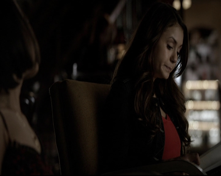 VampireDiariesWorld-dot-org_5x19ManOnFire0114.jpg