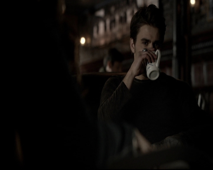 VampireDiariesWorld-dot-org_5x19ManOnFire0117.jpg