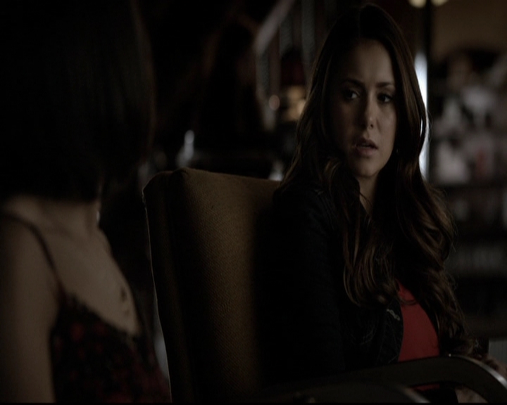 VampireDiariesWorld-dot-org_5x19ManOnFire0120.jpg