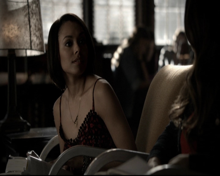VampireDiariesWorld-dot-org_5x19ManOnFire0121.jpg