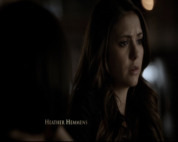 VampireDiariesWorld-dot-org_5x19ManOnFire0154.jpg