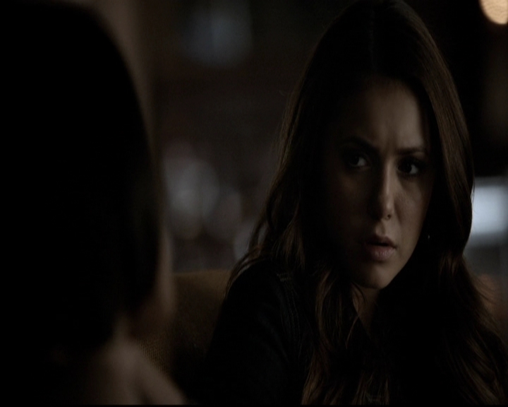 VampireDiariesWorld-dot-org_5x19ManOnFire0158.jpg