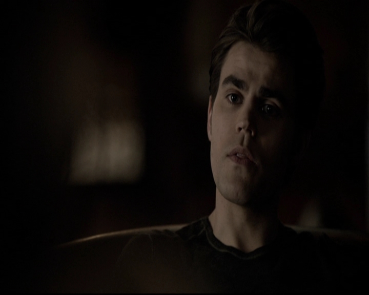 VampireDiariesWorld-dot-org_5x19ManOnFire0166.jpg