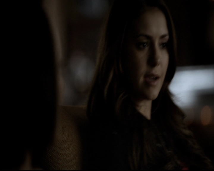 VampireDiariesWorld-dot-org_5x19ManOnFire0175.jpg
