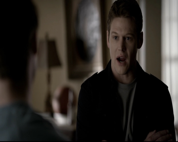 VampireDiariesWorld-dot-org_5x19ManOnFire0191.jpg