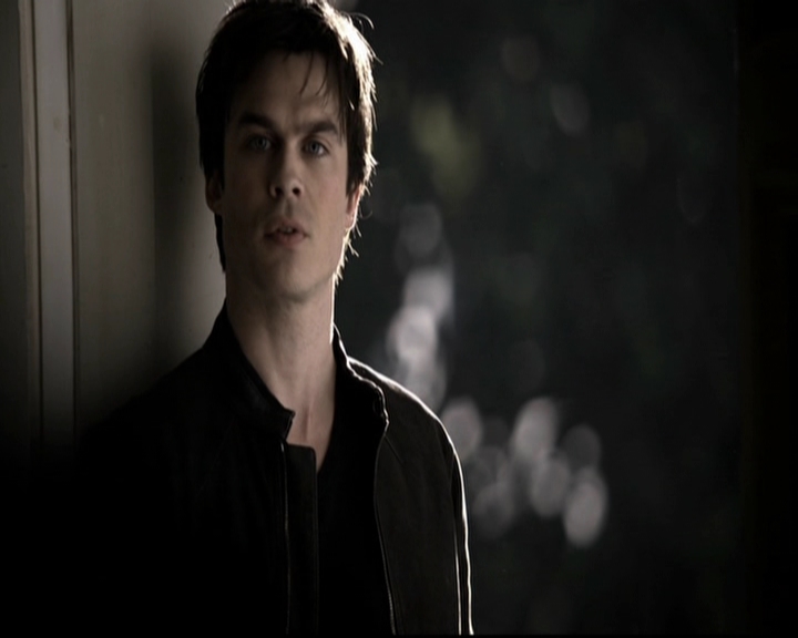VampireDiariesWorld-dot-org_5x19ManOnFire0199.jpg