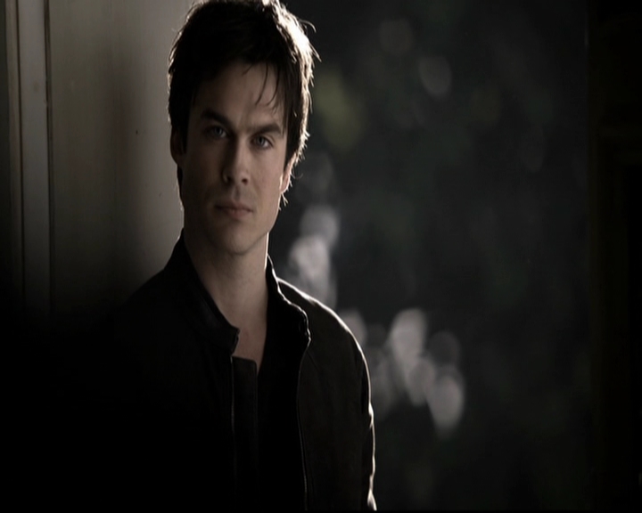 VampireDiariesWorld-dot-org_5x19ManOnFire0210.jpg