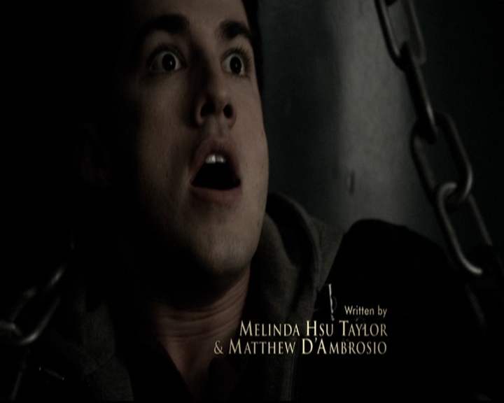 VampireDiariesWorld-dot-org_5x19ManOnFire0246.jpg