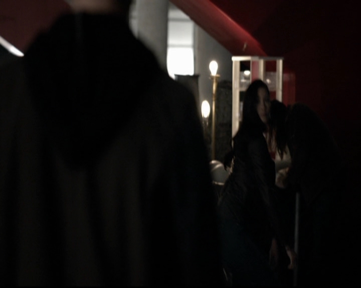 VampireDiariesWorld-dot-org_5x19ManOnFire0269.jpg