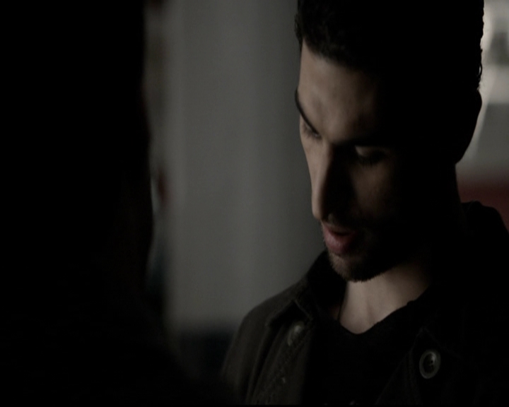 VampireDiariesWorld-dot-org_5x19ManOnFire0296.jpg