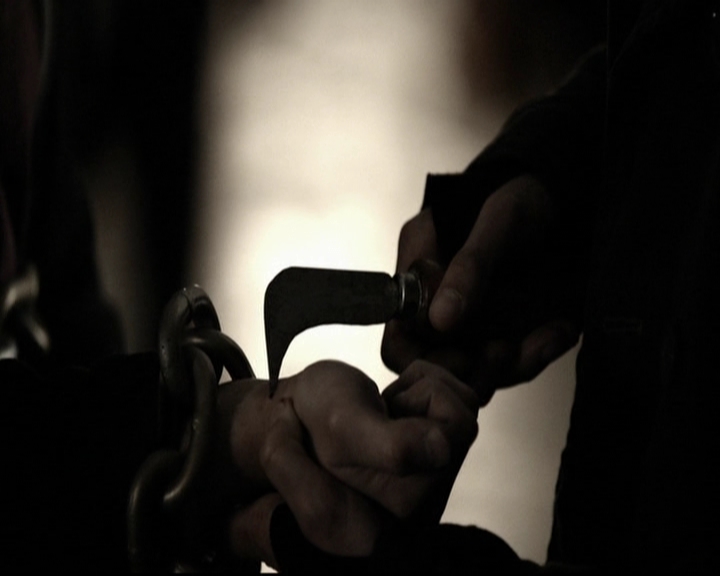 VampireDiariesWorld-dot-org_5x19ManOnFire0298.jpg VampireDiariesWorld-dot-org_5x19ManOnFire0298.jpg