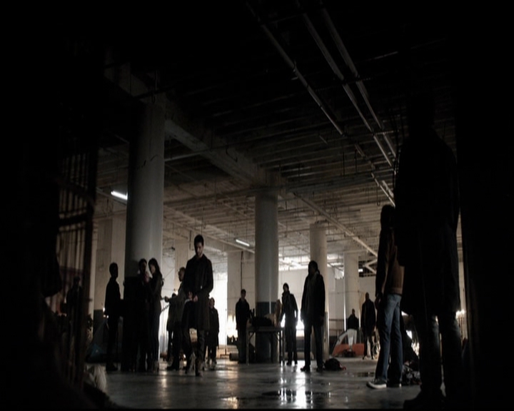 VampireDiariesWorld-dot-org_5x19ManOnFire0313.jpg