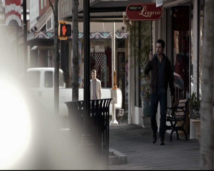 VampireDiariesWorld-dot-org_5x19ManOnFire0331.jpg