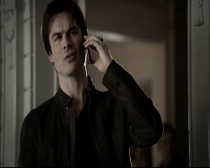 VampireDiariesWorld-dot-org_5x19ManOnFire0342.jpg