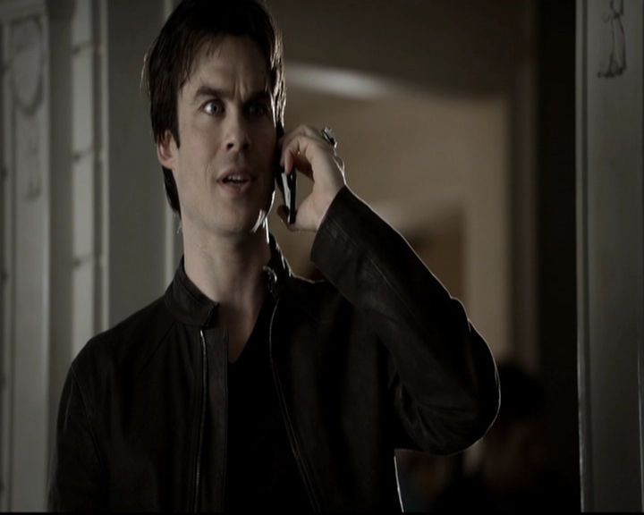 VampireDiariesWorld-dot-org_5x19ManOnFire0343.jpg