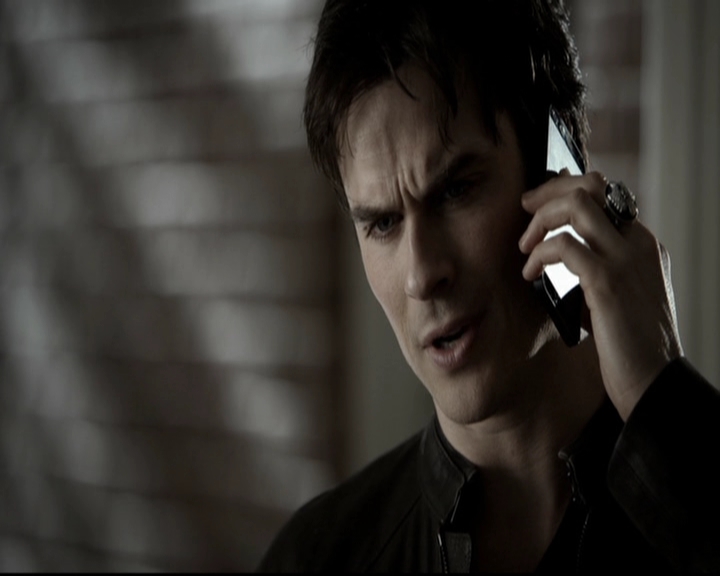 VampireDiariesWorld-dot-org_5x19ManOnFire0356.jpg