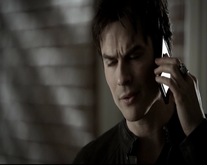 VampireDiariesWorld-dot-org_5x19ManOnFire0357.jpg