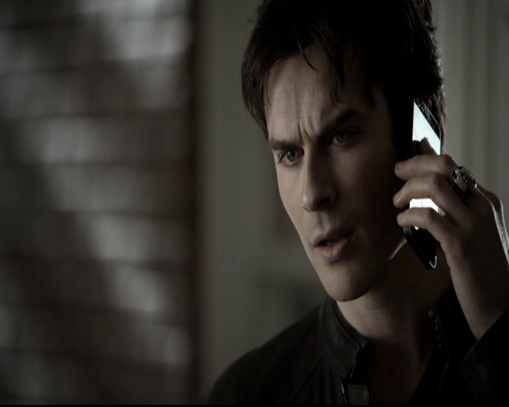 VampireDiariesWorld-dot-org_5x19ManOnFire0360.jpg