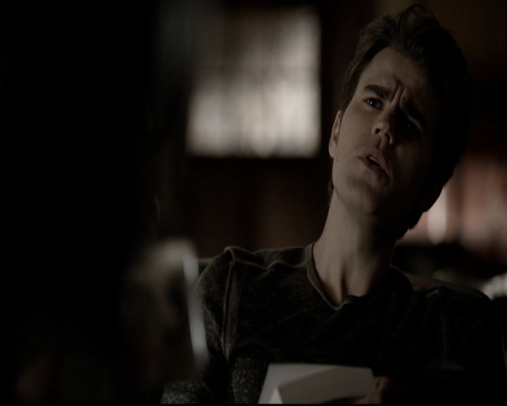 VampireDiariesWorld-dot-org_5x19ManOnFire0388.jpg