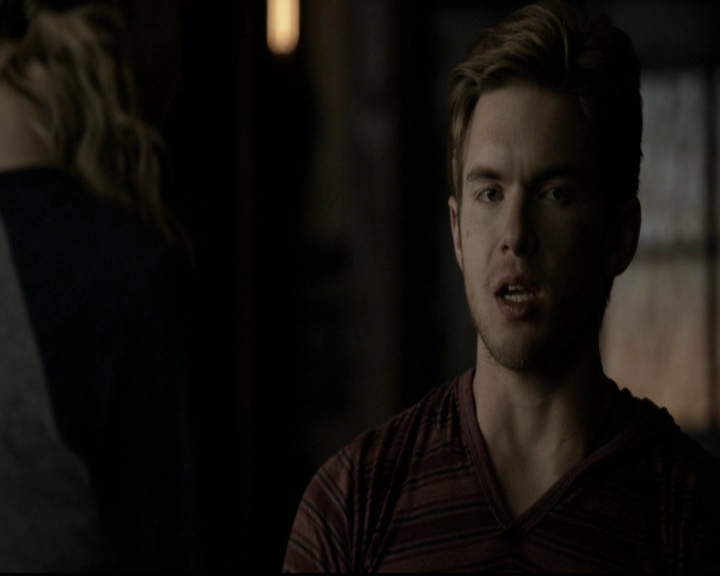 VampireDiariesWorld-dot-org_5x19ManOnFire0556.jpg